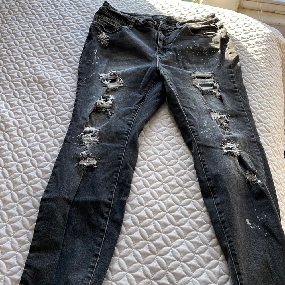Distressed jeans ( bag A)
